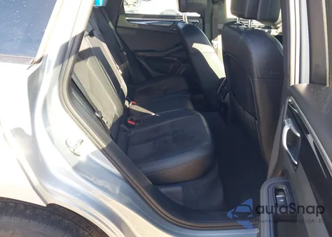 2019 Porsche Macan z USA, uszkodzony, nr VIN WP1AA2A5XKLB01716